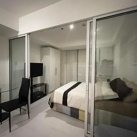 1 Bedroom Condo In Azure Paranaque
