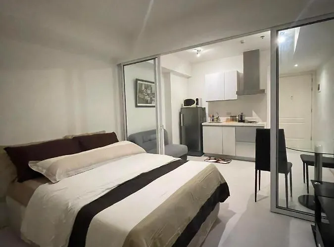 1 Bedroom In Azure Paranaque