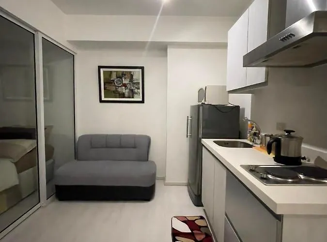 1 Bedroom In Azure Paranaque Apartahotel Manila